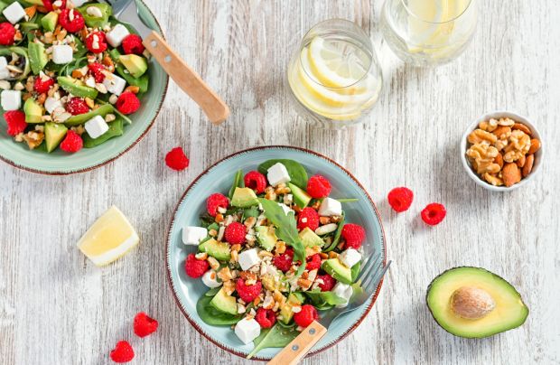 Powrót do równowagi: Jak zregenerować organizm po urlopowych kulinarnych szaleństwach?